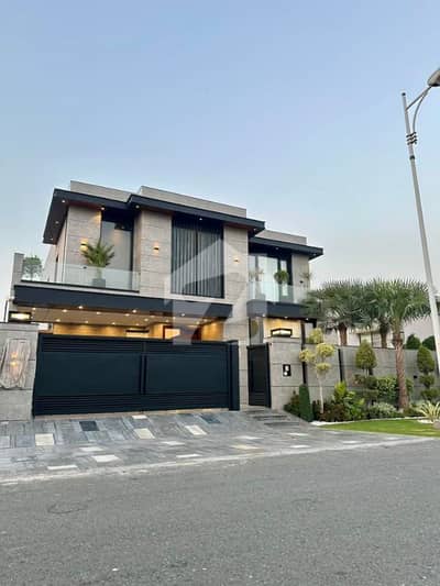 Fully Furnished 1 Kanal Adorable Bungalow On Top Location For Sale In DHA Phase 6 Lahore