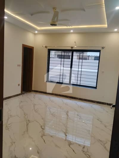 7 Marla Brand New House