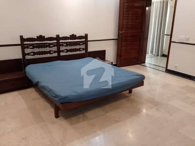 ڈی ایچ اے فیز 4 ڈیفنس (ڈی ایچ اے),لاہور میں 3 کمروں کا 1 کنال بالائی پورشن 1.25 لاکھ میں کرایہ پر دستیاب ہے۔