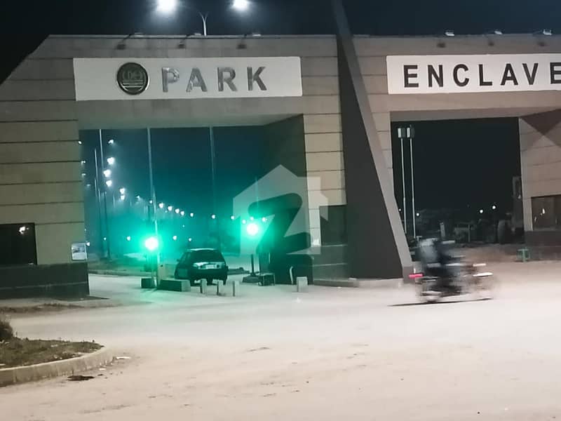 پارک انکلیو اسلام آباد میں 10 مرلہ رہائشی پلاٹ 2.6 کروڑ میں برائے فروخت۔ پارک انکلیو اسلام آباد میں 10 مرلہ رہائشی پلاٹ 2.6 کروڑ میں برائے فروخت۔