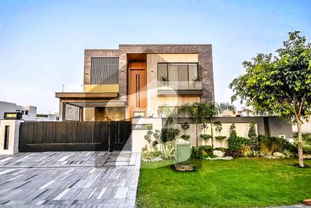 Top Class Luxurious Modern Design 1 Kanal House At Prime Location