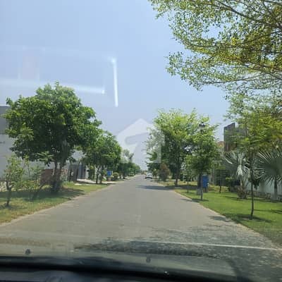 1 Kanal Plot On Prime Location In M3 Near Commercial And Park 1 Kanal Plot On Prime Location In M3 Near Commercial And Park
