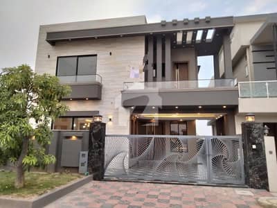 Bahria Town Phase 8 10 Marla Brand New House Available For Rent Bahria Town Phase 8 10 Marla Brand New House Available For Rent