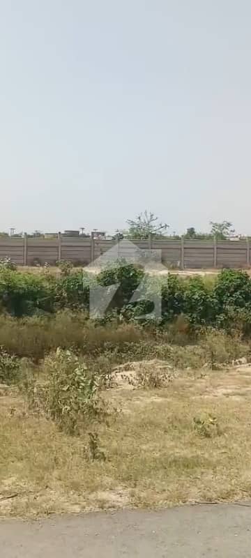 ڈی ایچ اے فیز9 پریزم - بلاک ایف ڈی ایچ اے فیز9 پریزم,ڈی ایچ اے ڈیفینس,لاہور میں 1 کنال رہائشی پلاٹ 2.99 کروڑ میں برائے فروخت۔