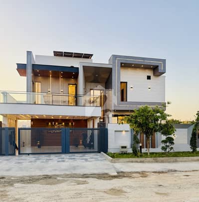 1 Kanal (50x90) Ultra Luxury Designer Corner House For sale in Block C Mpchs Multi Garden B-17 Islamabad