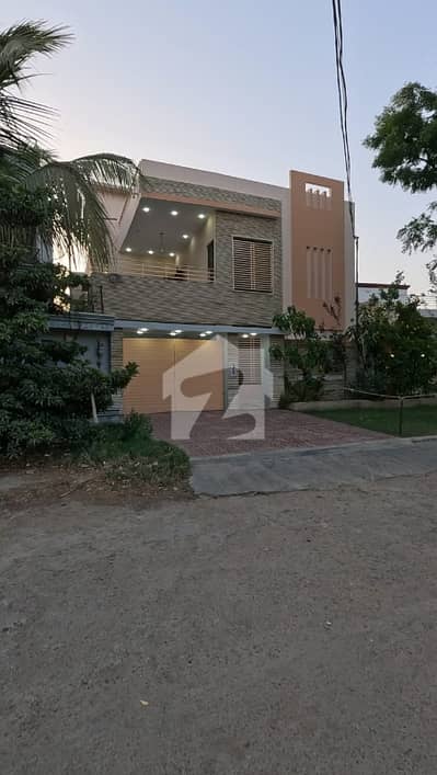 SLIGHTLY USED 420 SQUARE YARD 70 WIDE ROAD HOUSE FOR SALE IN SECTOR Y GULSHAN E MAYMAR KARACHI