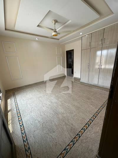 5 MARLA UPPER PORTION AVAILABLE FOR RENT