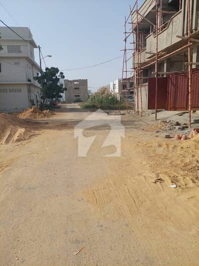 PRIME LOCATION 400 SQUARE YARDS 70 WIDE ROAD PLOT FOR SALE IN SECTOR S GULSHAN E MAYMAR KARACHI