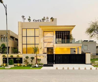 1 Kanal Top Quality Build Luxurious Beautiful Ultra Modern Design Villa With Basement For Sale in DHA Lahore Phase 7 Prime Location