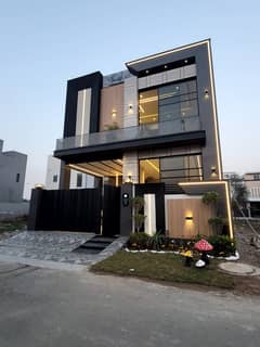 5 Marla Modern House Available For Rent In DHA 9 Town