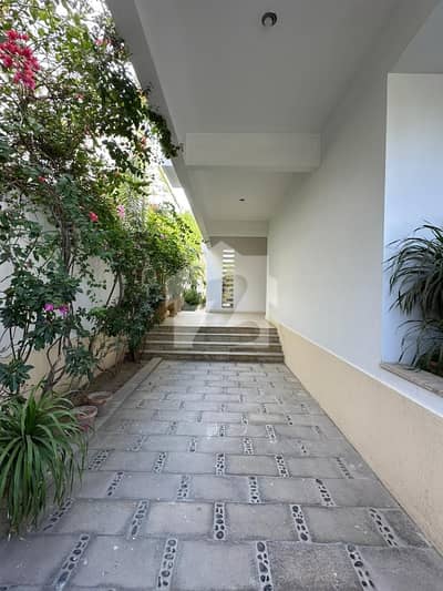 666 Square Yards House For rent In DHA Phase 6