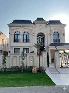 1 KANAL BRAND NEW HOUSE FOR SALE TV LOUNGE Double height
