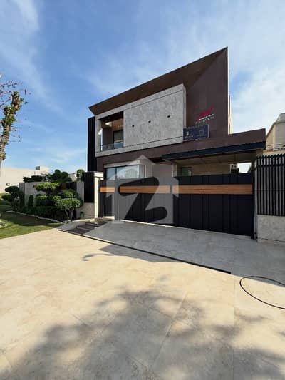 1 KANAL Full Furnished With Solar installed AC installed ULTRA MODREN STYLE HOUSE FOR SALE NEAR DOLLMEN MALL