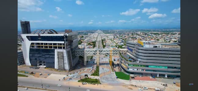 1 KANAL CORNER WITH EXTRA LAND IN DHA PHASE 2