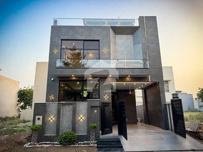 5 Marla Brand New Top Quality Ultra Modern Villa For Sale In DHA