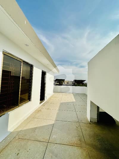 F-10 / 2 Islamabad Kanal House Proper Corner Old House