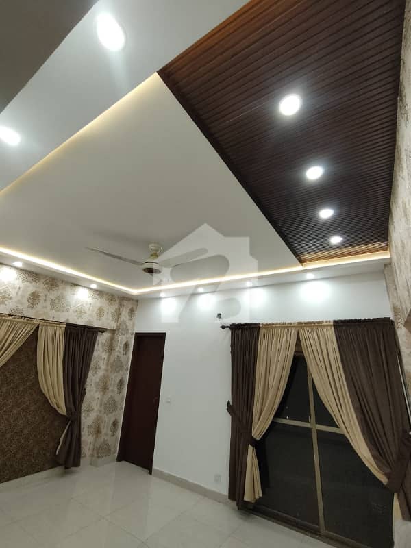 476 Sq. Yd. Penthouse in Abdullah Sports Towers — view 5
