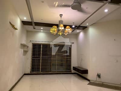 10 MARLA HOUSE OUTCLASS FOR SALE IN DHA PHASE 5
