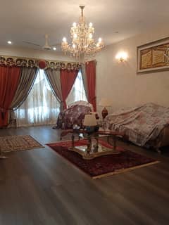 Luxury House On Rent For Commercial Use