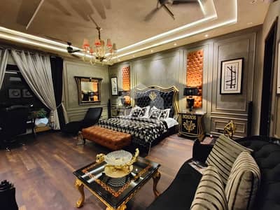 Slightly Used Modern Design One Kanal House Slightly Used Modern Design One Kanal House