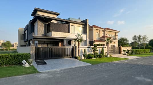 TOP LOCATION DEAL HOT LOCATION HOUSE DHA PHASE 7