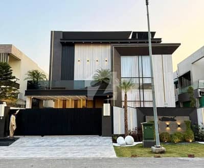 1 Kanal Fully Furnished Luxury House With Modern Amenities, High Quality Interiors And A Comfortable Lifestyle.