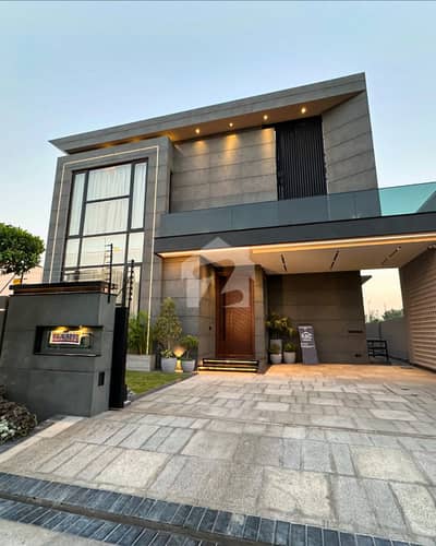 FULL BASMENT 1 KANAL HOUSE FOR SALE IN DHA PHASE 6 TOP LOCATION
