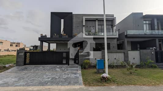 1 KANAL BEAUTIFUL HOUSE FOR SALE | HOT DEAL TODAY