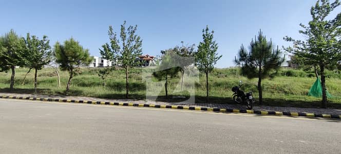 Gulberg Greens 5 Kanal Plot for Sale E Block | Near Gulberg Green Lake & Expressway | Prime Location