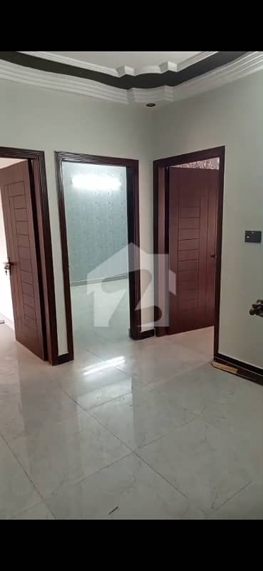 Fully Renovated 5 Rooms Apartment in Ambreen Apartment Block 2 Near Gulshan Chowrangi 3rd Floor