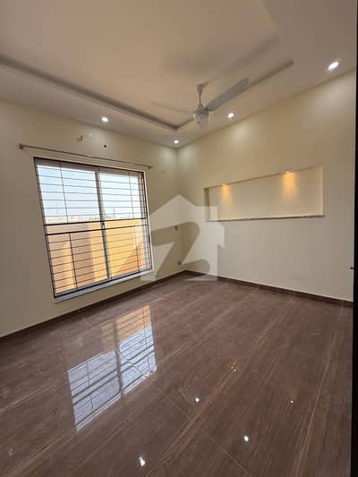 4 Marla Full House Available For Rent In HighCourt Phase 2