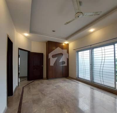 10 Marla House For Sale 10 Marla House For Sale