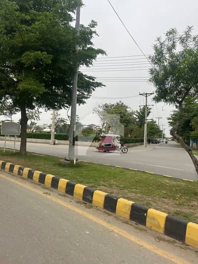 پیراگون سٹی - امپیریل 2 بلاک پیراگون سٹی,لاہور میں 4 مرلہ رہائشی پلاٹ 95.0 لاکھ میں برائے فروخت۔