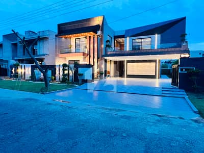 2 KANAL FACING PARK BRAND NEW MODERN DESIGN HOUSE FOR SALE IN VALENCIA TOWN