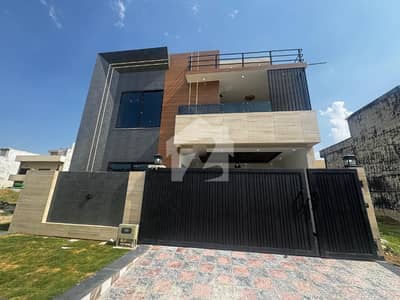 1800 Square Feet House In MPCHS - Block E For sale At Good Location