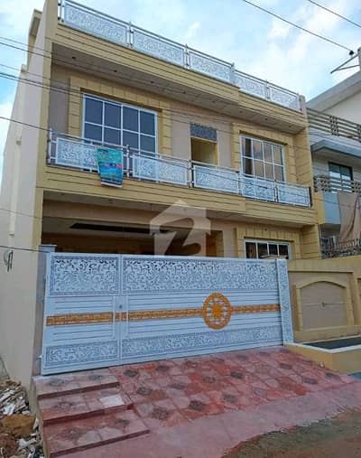 آئی ۔ 14 اسلام آباد میں 6 کمروں کا 7 مرلہ مکان 3.5 کروڑ میں برائے فروخت۔