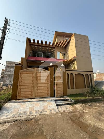واپڈا ٹاون سیکٹر ایچ واپڈا ٹاؤن,پشاور میں 8 کمروں کا 7 مرلہ مکان 1.85 کروڑ میں برائے فروخت۔