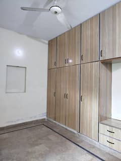 2 Marla Flat For Rent In Military Account