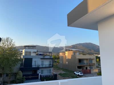 DOUBLE UNIT FULL HOUSE , WIDE STREET, PRIME LOCATION ELEGANT DESIGN, EXCELLENT WOOD WORK, TILE FLOORINGS 4 BED, 4 BATH , DINNING, TWO KITCHENS, SERVANT CAR PARKING, WATER BOORING, GAS INSTALLED &Amp; TWO