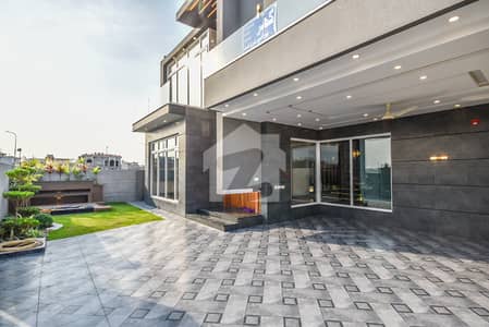1KANAL BRAND NEW MODERN DESIGNED BUNGALOW WITH BASEMENT FOR SALE TOP LOCATION IN DHA PHASE 8