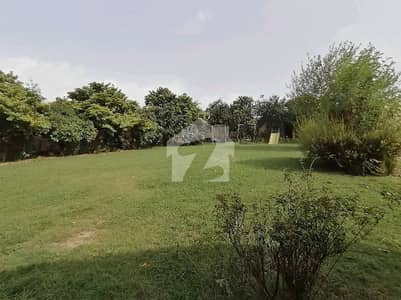 On Excellent Location 5 Kanal Farm House available for sale in DHA Defence