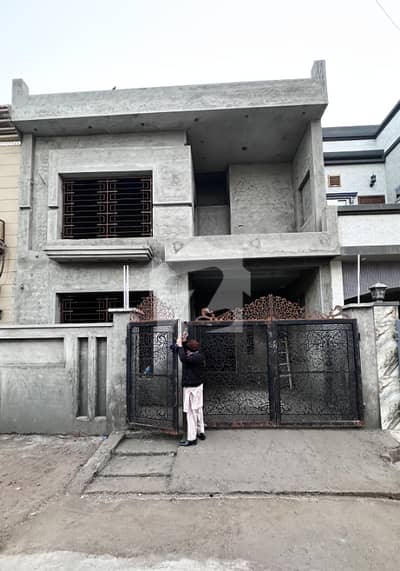 5 Marla Grey Structure House For Sale In ParkViewCity Lahore