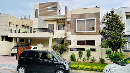 20 Marla Solid Owner Built Used House For Sale