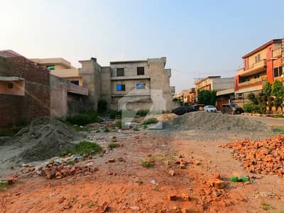 الرحمان فیز 2 - بلاک بی الرحمان گارڈن فیز 2,الرحمان گارڈن,لاہور میں 10 مرلہ رہائشی پلاٹ 2.2 کروڑ میں برائے فروخت۔