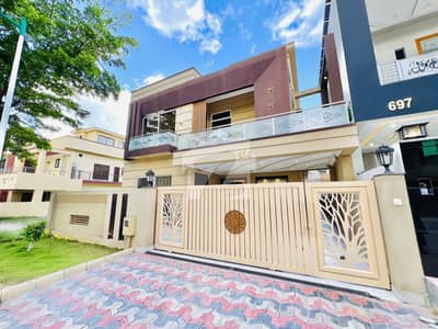10 MARLA DREAM HOUSE WITH 2 MARLA LOWN FOR SALE IN BAHRIA TOWN
