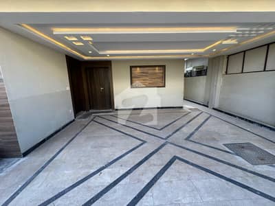 10Marla Brand New House For Sale