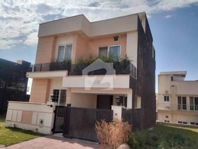 بحریہ ٹاؤن فیز 8 ۔ سیکٹر ای - 1 بحریہ ٹاؤن فیز 8,بحریہ ٹاؤن راولپنڈی,راولپنڈی میں 4 کمروں کا 7 مرلہ مکان 1.9 کروڑ میں برائے فروخت۔ بحریہ ٹاؤن فیز 8 ۔ سیکٹر ای - 1 بحریہ ٹاؤن فیز 8,بحریہ ٹاؤن راولپنڈی,راولپنڈی میں 4 کمروں کا 7 مرلہ مکان 1.9 کروڑ میں برائے فروخت۔