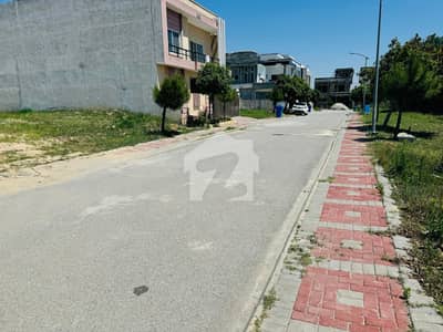 10 Marla Possession Plot For Sale .