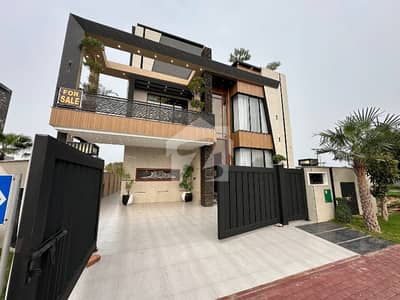 ڈی ایچ اے فیز 7 ڈیفنس (ڈی ایچ اے),لاہور میں 4 کمروں کا 10 مرلہ مکان 4.1 کروڑ میں برائے فروخت۔