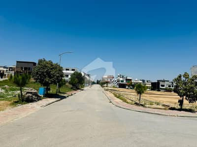 10 Marla Possession Plot Back Open For Sale